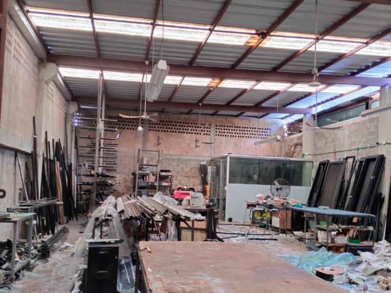 VENTA BODEGA CON OFICINAS